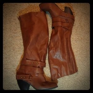 Knee height, heeled boots. Women's size 7